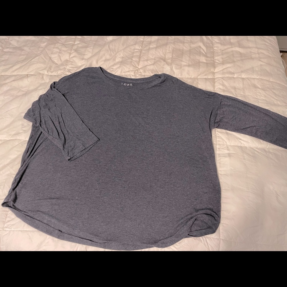 Loft XL dolman sleeve shirttail top in denim blue